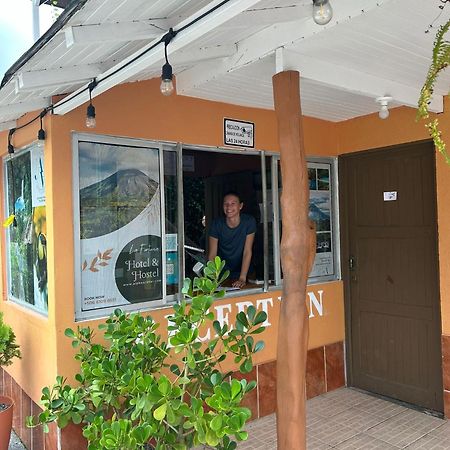 La Fortuna Alpha Arenal旅舍 外观 照片