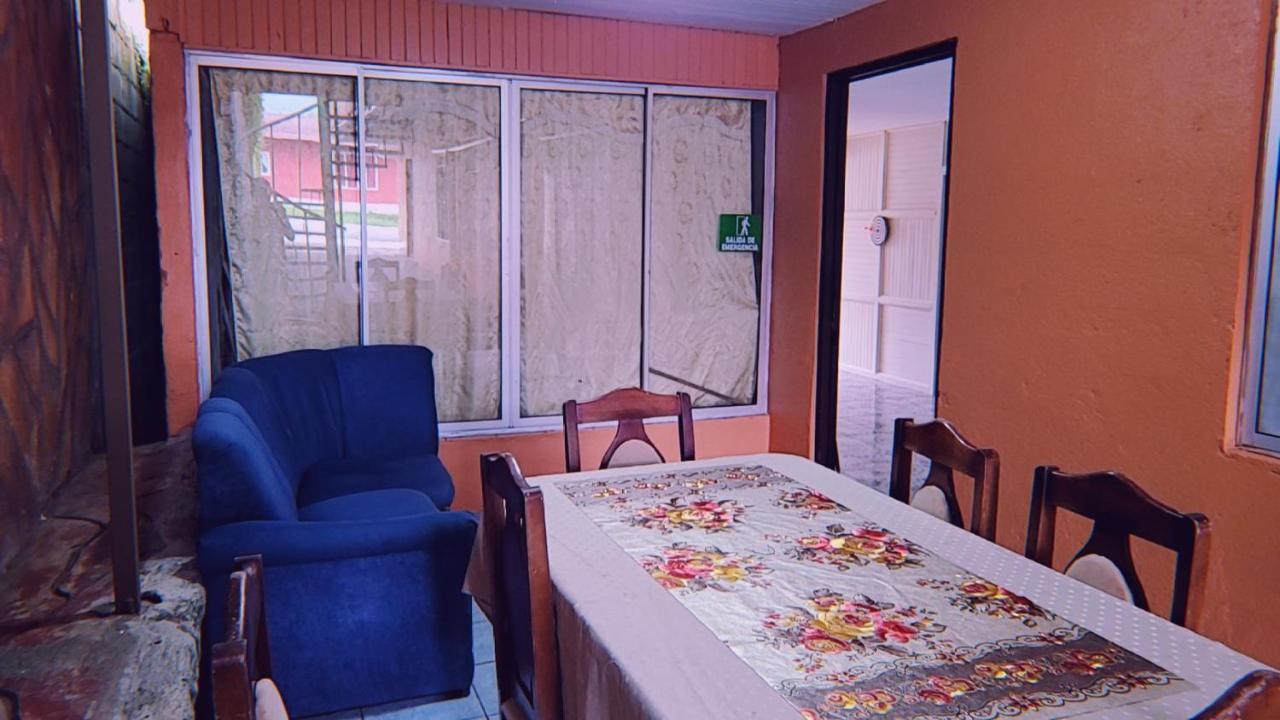La Fortuna Alpha Arenal旅舍 外观 照片