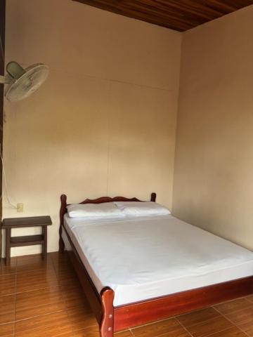 La Fortuna Alpha Arenal旅舍 外观 照片